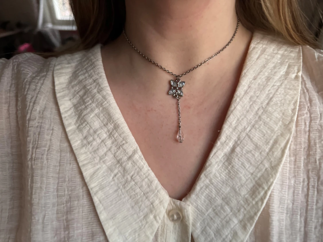 Handgjort repurposed halsband  - 1