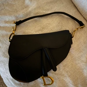 Väska - Aldrig använd, superfint skick och väldigt lik orginalet