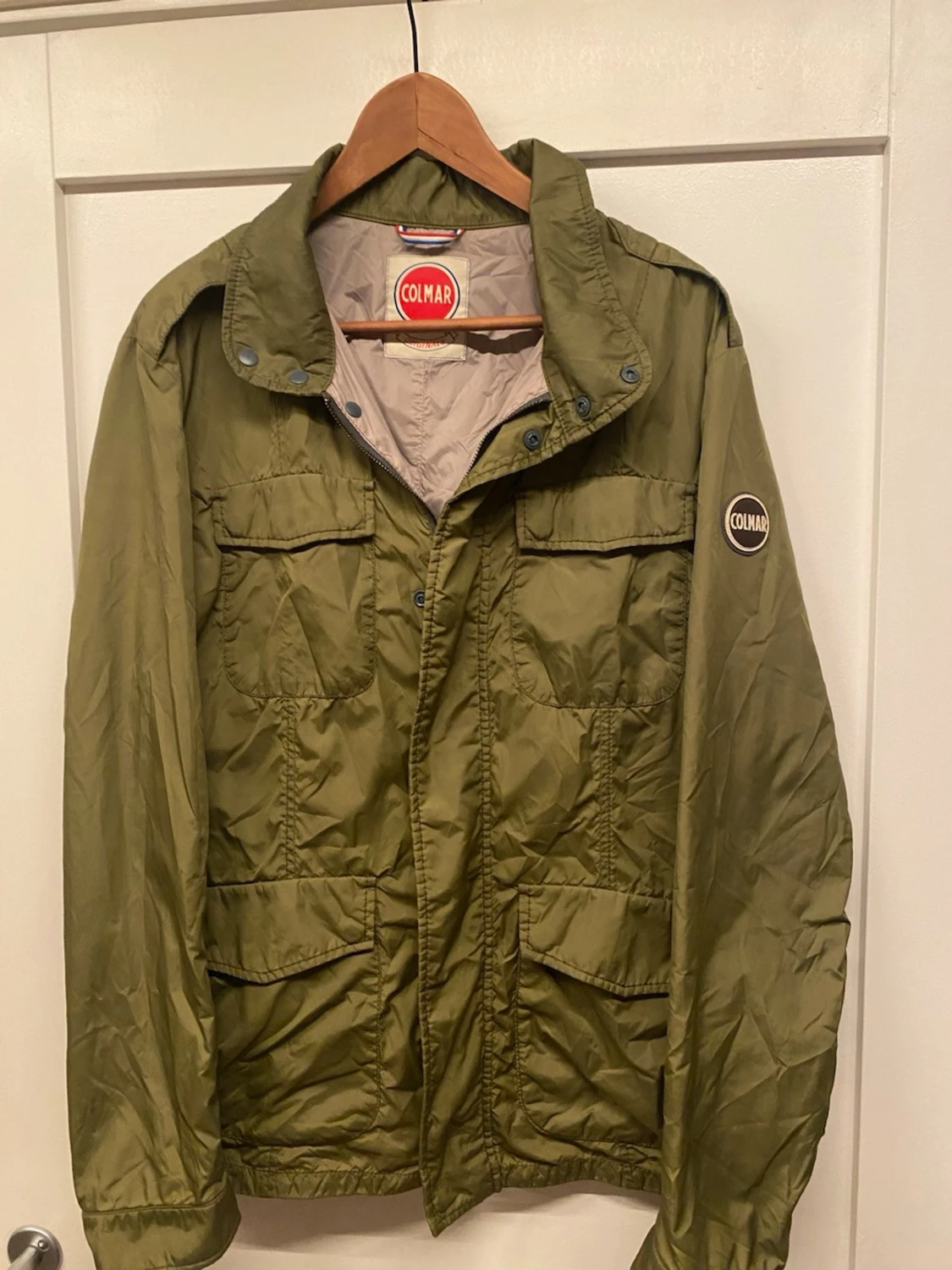 Olivgrön feildjacket från Colmar