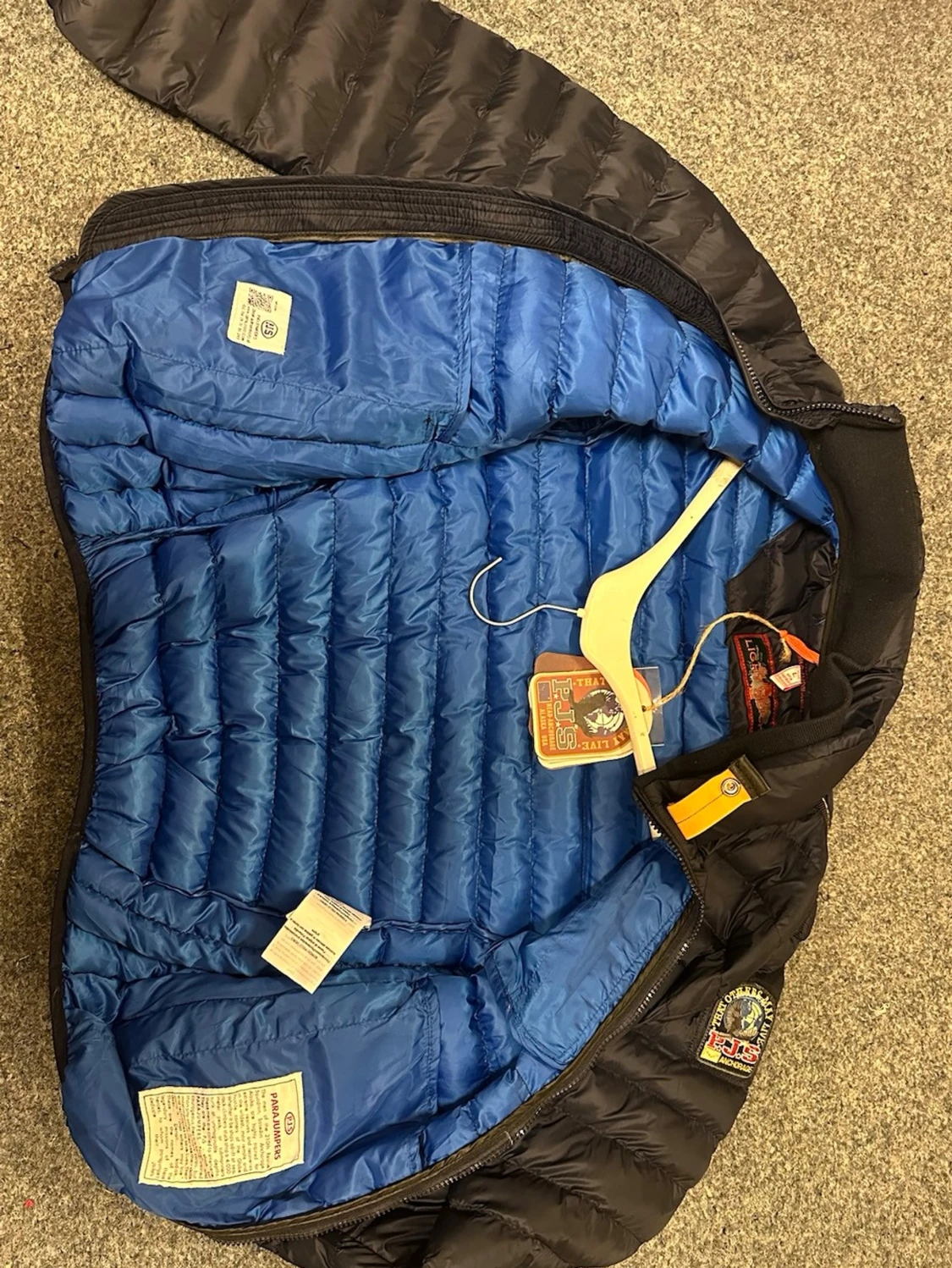 Svart dunjacka från Parajumpers - 2