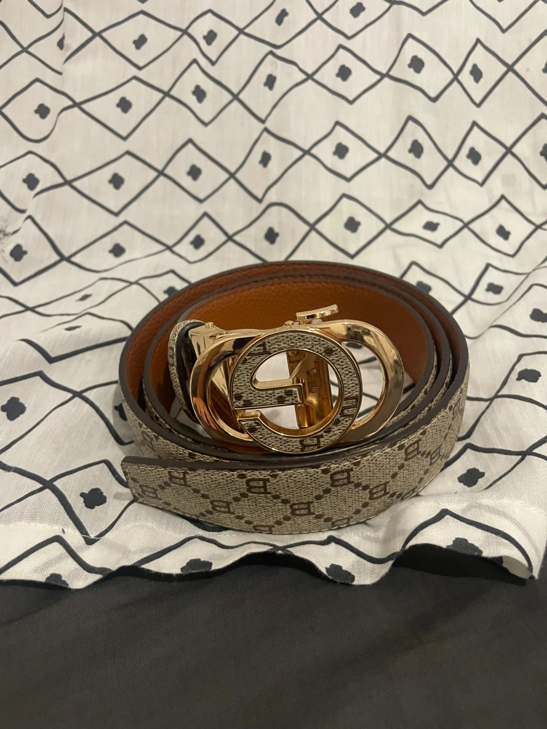 Beige mönstrat bälte från G - 1