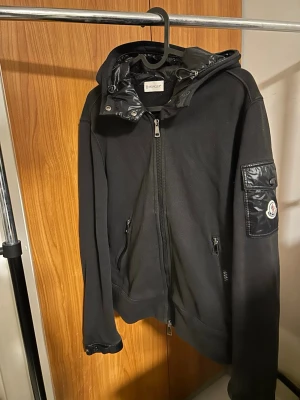 Moncler Cardigan - Size M womes also good for men size S and xs.         100% Real