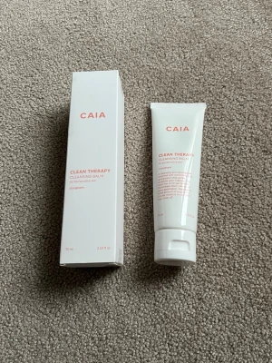 Caia clenser  - Helt ny, nypris 295kr mitt pris 169kr priset går att diskuteras, säljer även fler Caia produkter💞