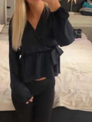 Missäy blus - Jätte söt. Inga defekter eller så🥰