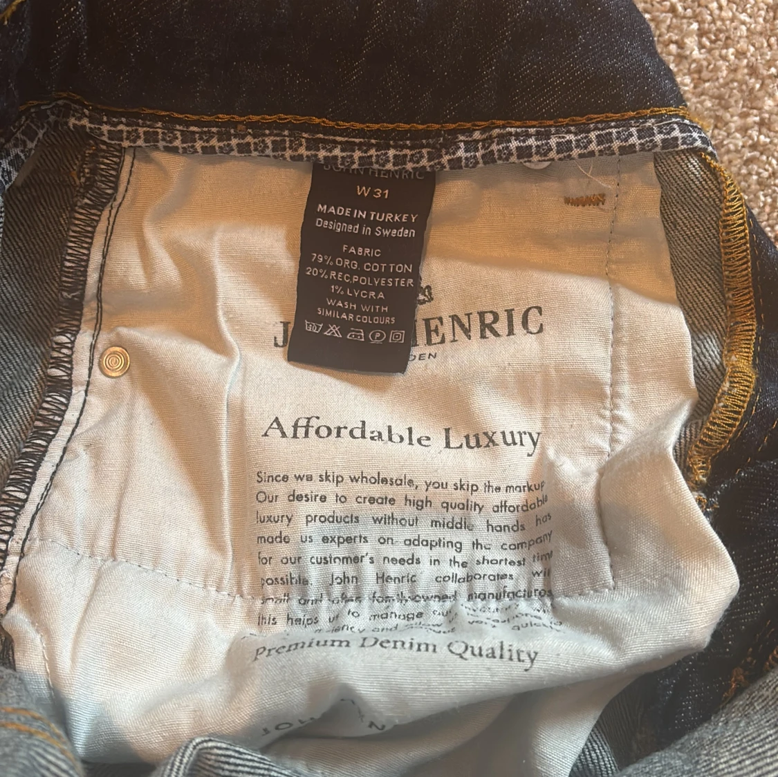 Mörkblå jeans från John Henric W31 - 2