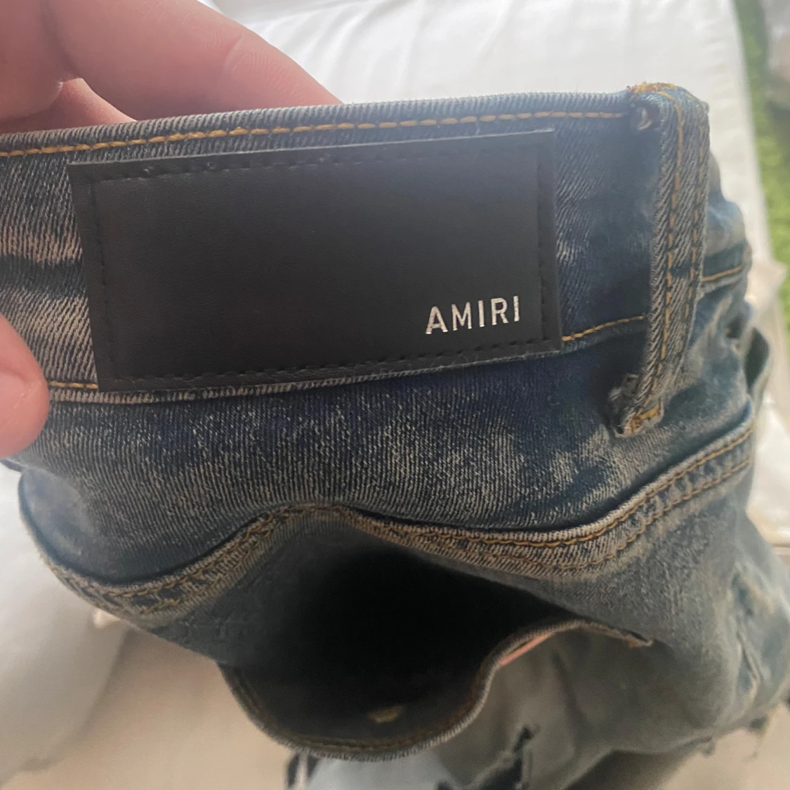Amiri slitna jeans med patch-detaljer - 3