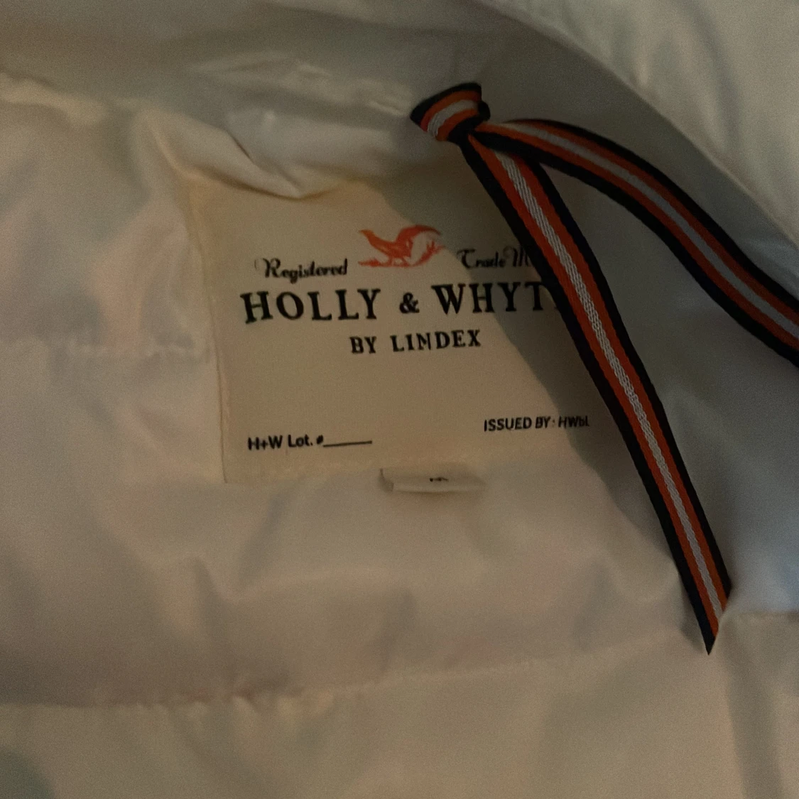 Vit pufferjacka från Holly & Whyte - 2