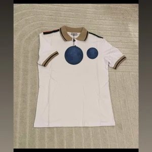 GG piké - Aldrig använd! Fick i present och har bara legat i garderoben. 