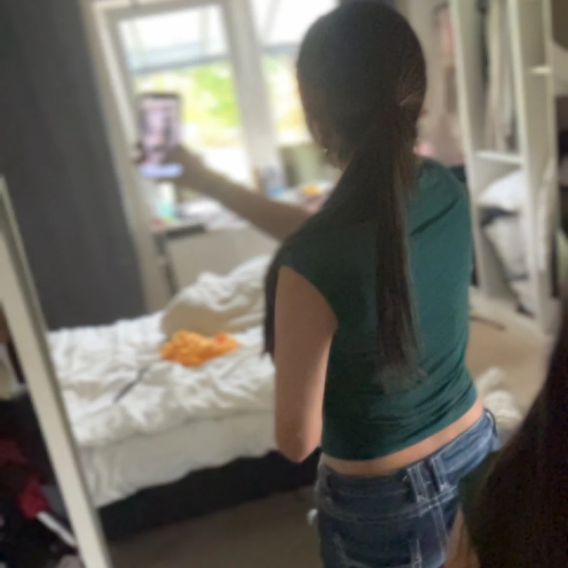 Mörkgrön croppad linnetopp - 1