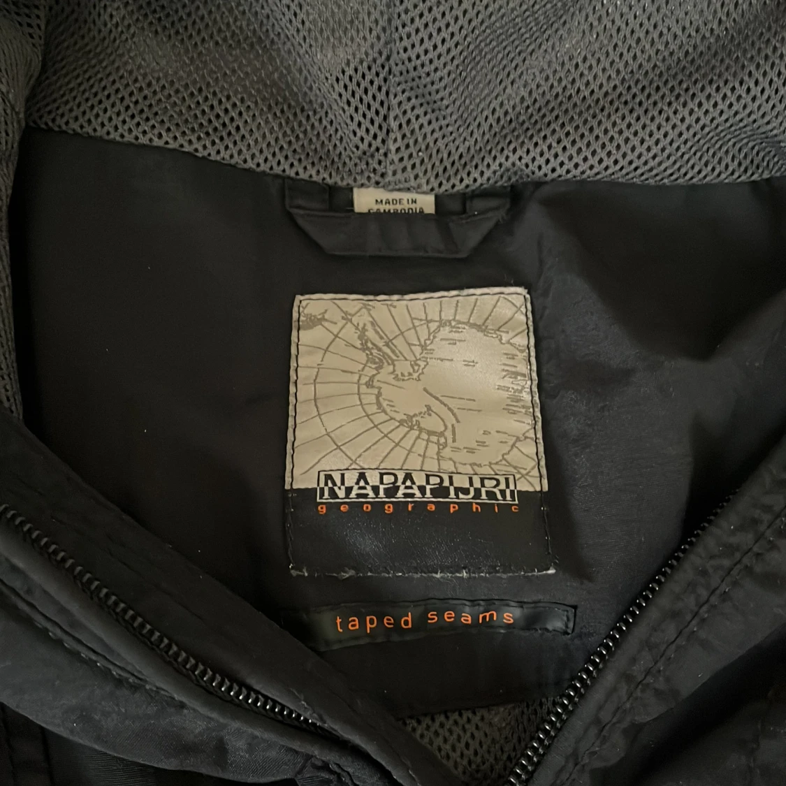 Svart vindjacka från Napapijri - 2