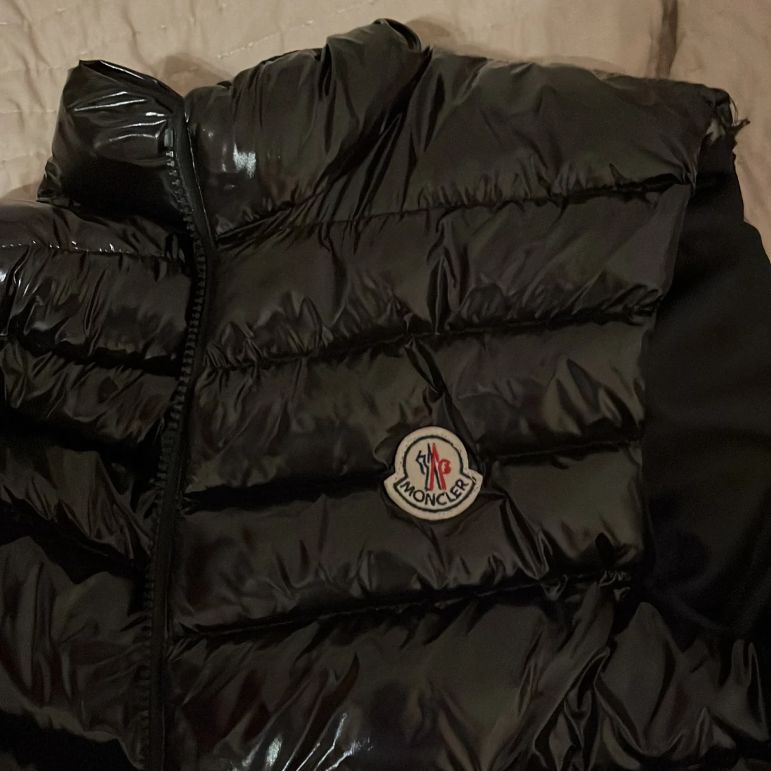 Svart dunväst från Moncler - 3