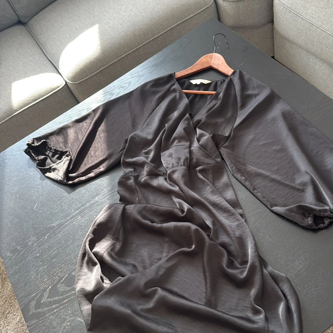 Svart omlottklänning från Part Two - 1