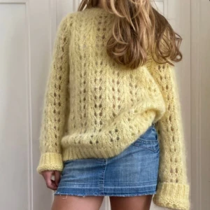 Gul stickad tröja - Supersnygg stickad tröja från Gestuz!!💕💕