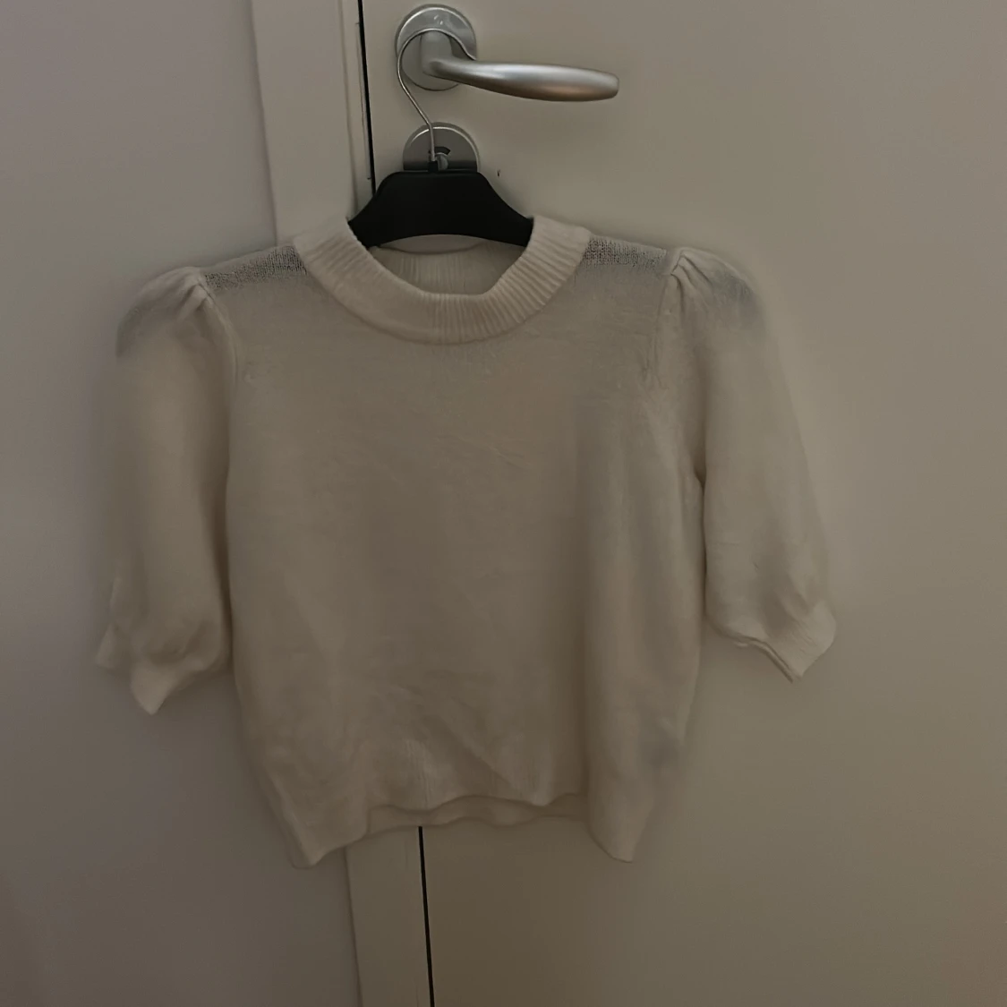 Vit stickad tröja från ONLY