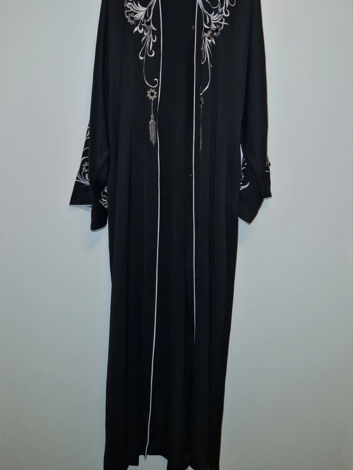 Svart festlig abaya i storlek 56