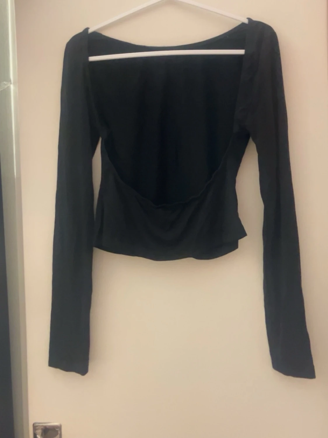 Svart långärmad topp från SHEIN - 1
