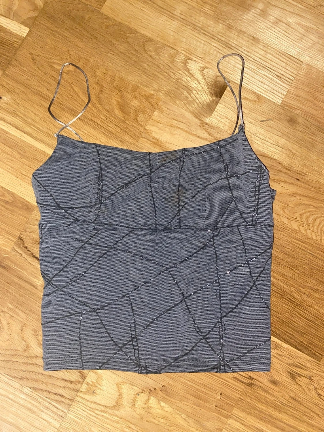 Grå glittrig linnetopp från EXTREME  - 1