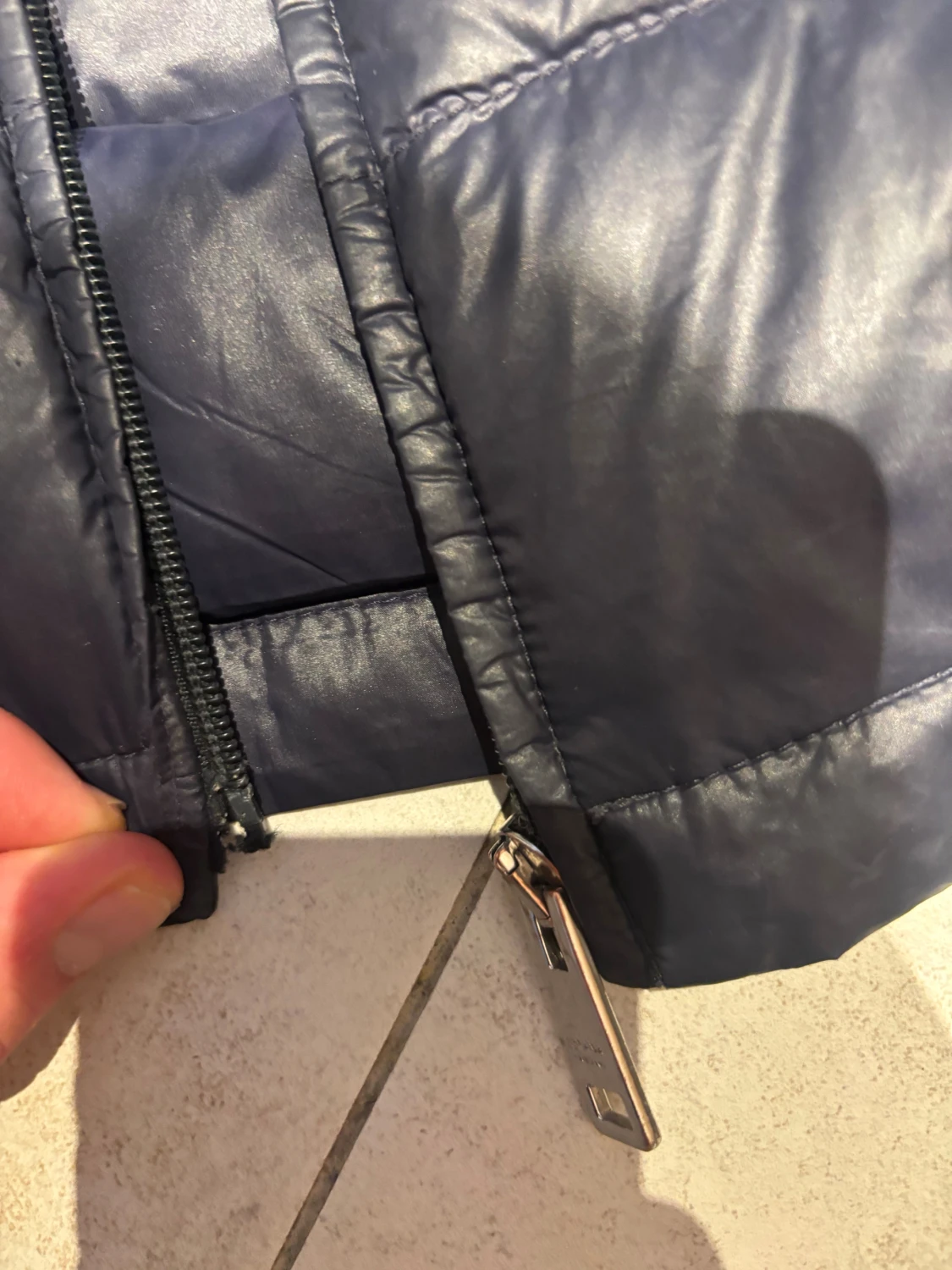 Blå dunväst från Prada - 4