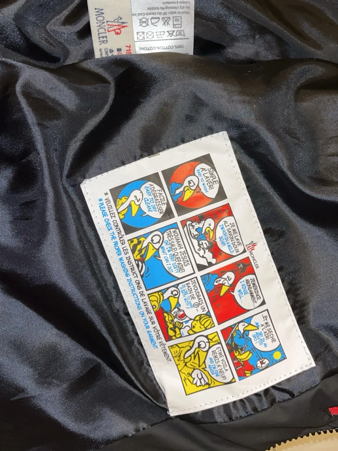 Svart Moncler pufferjacka S - 2