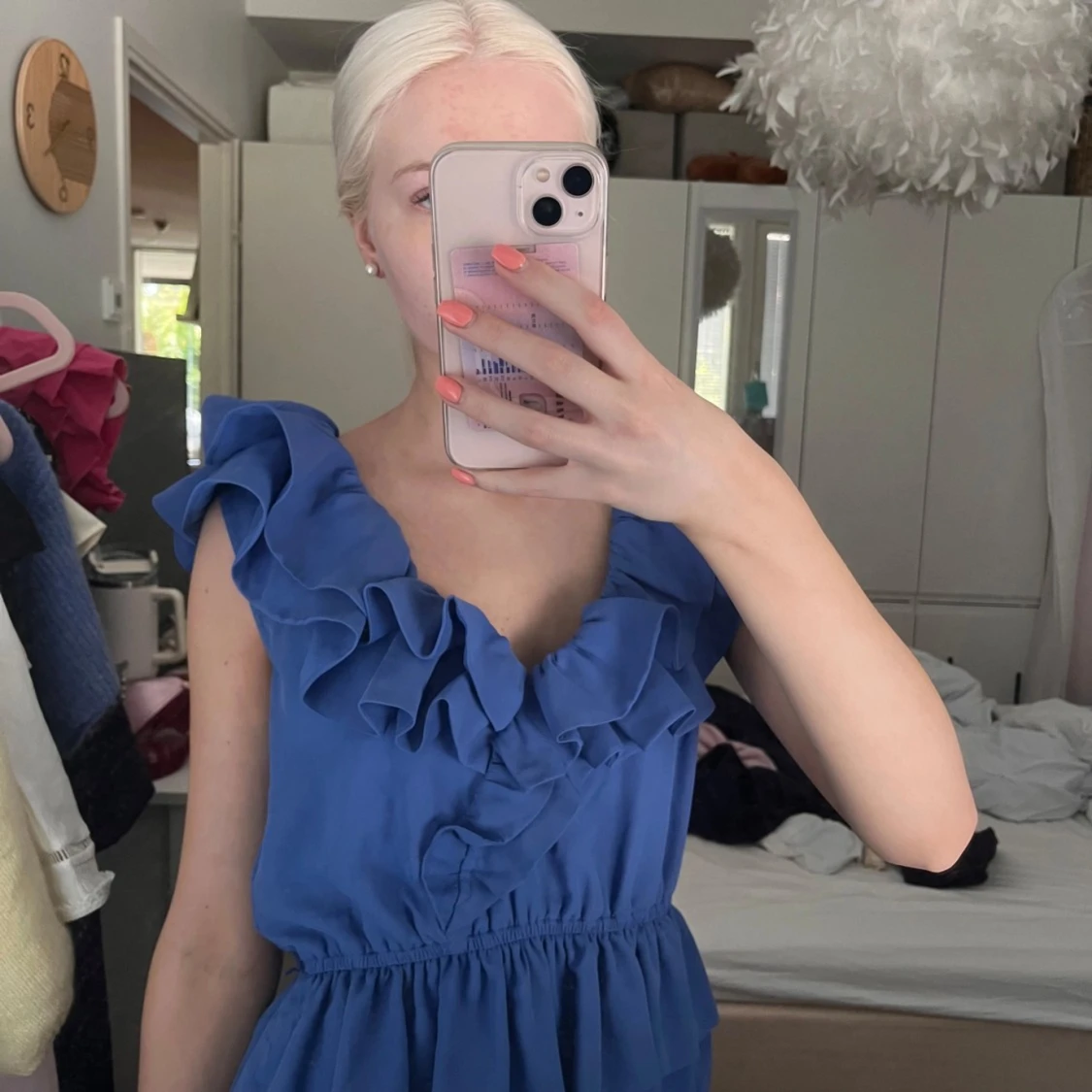 Blå volangblus med v-ringning - 2