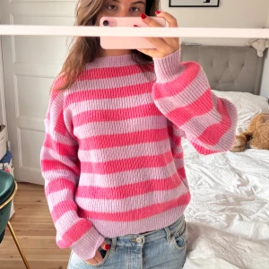 Stickad tröja!  - Så snygg randig stickad tröja 