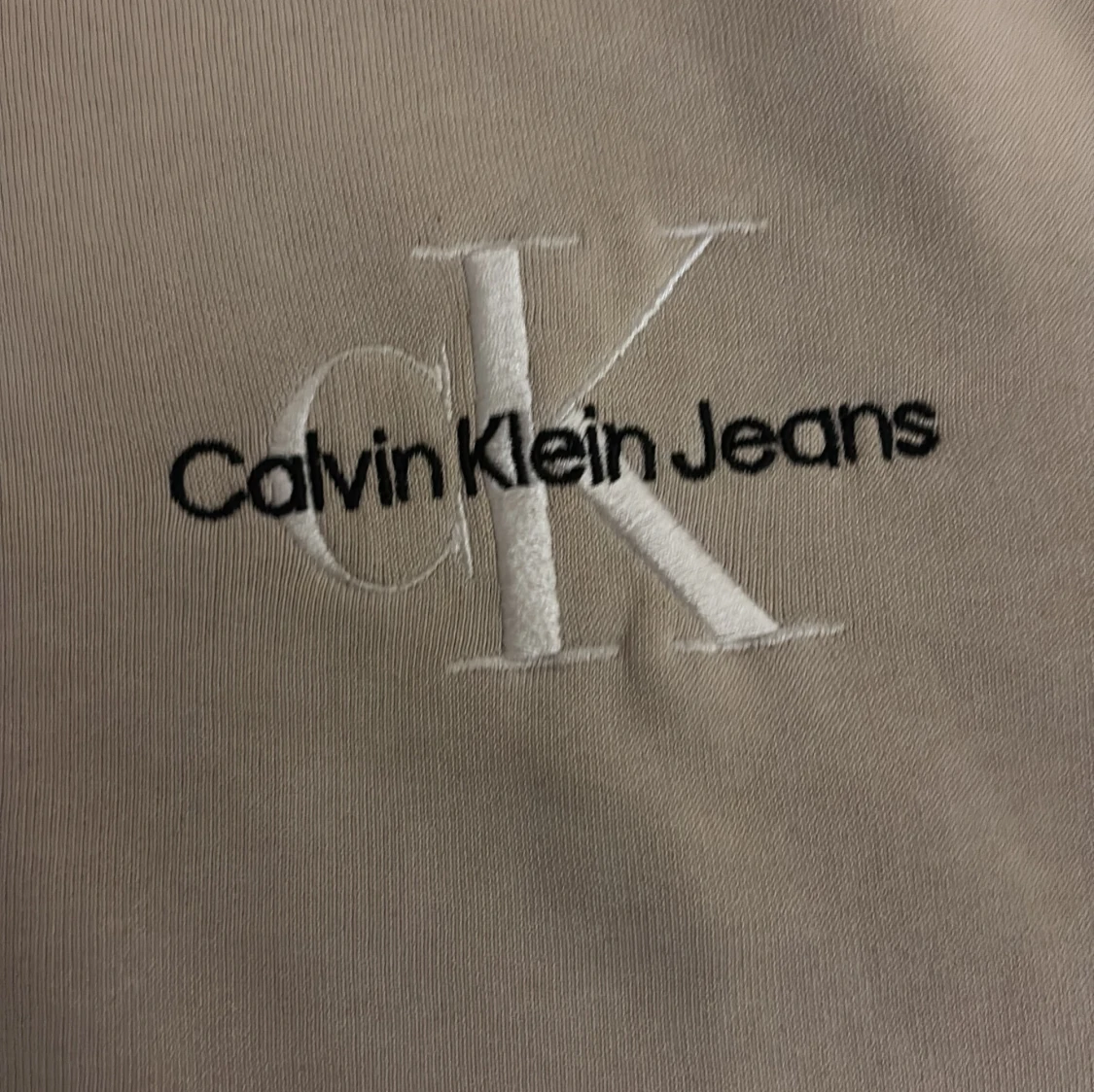 Beige hoodie från Calvin Klein Jeans - 2