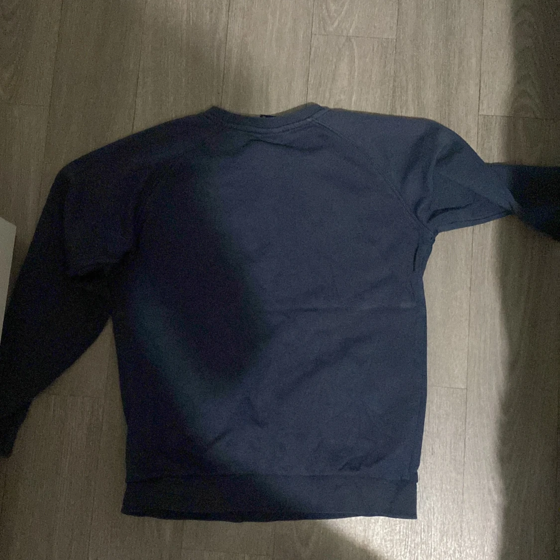 Mörkblå Peak Performance tröja - 2