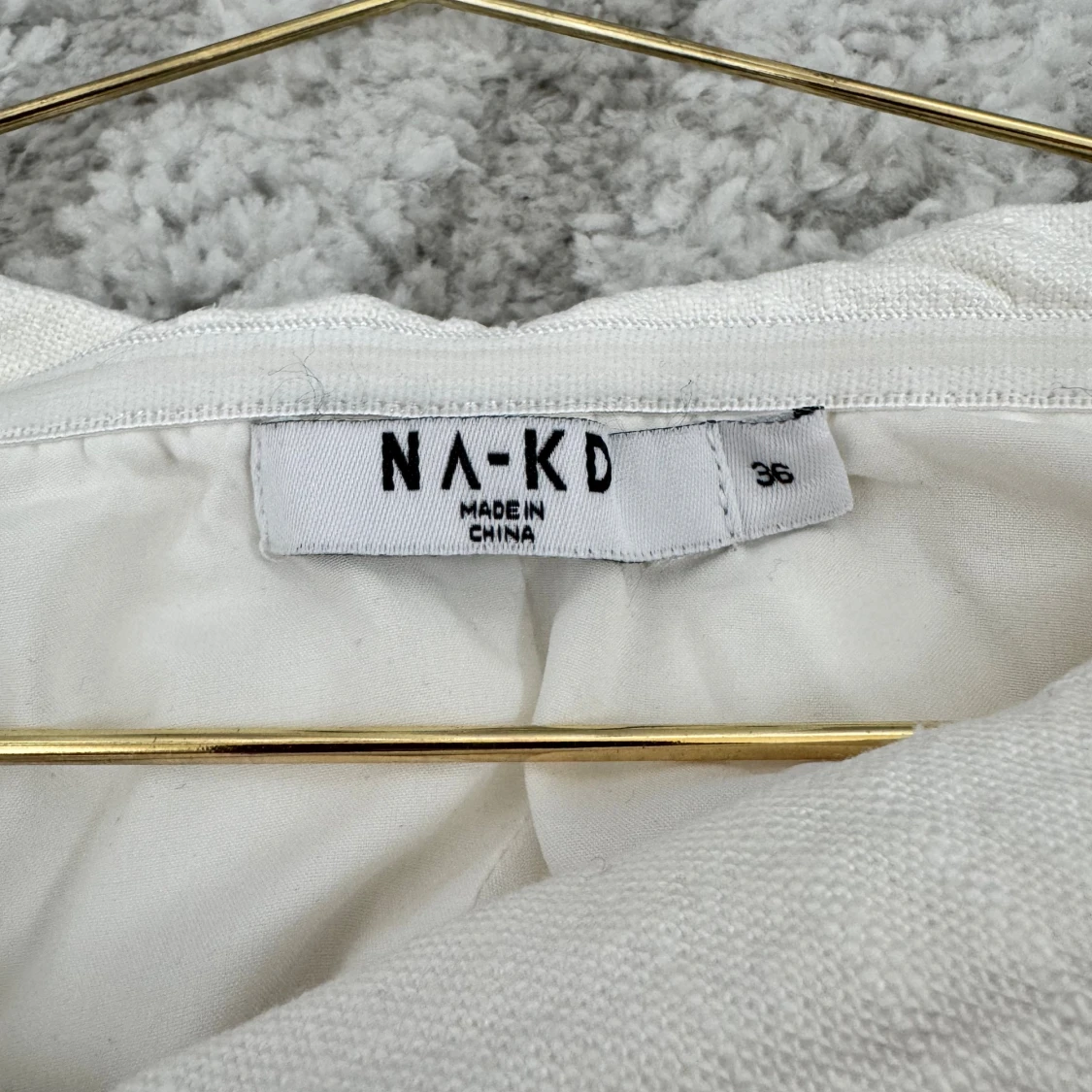 Vit korsettopp från NA-KD med knappar - 2