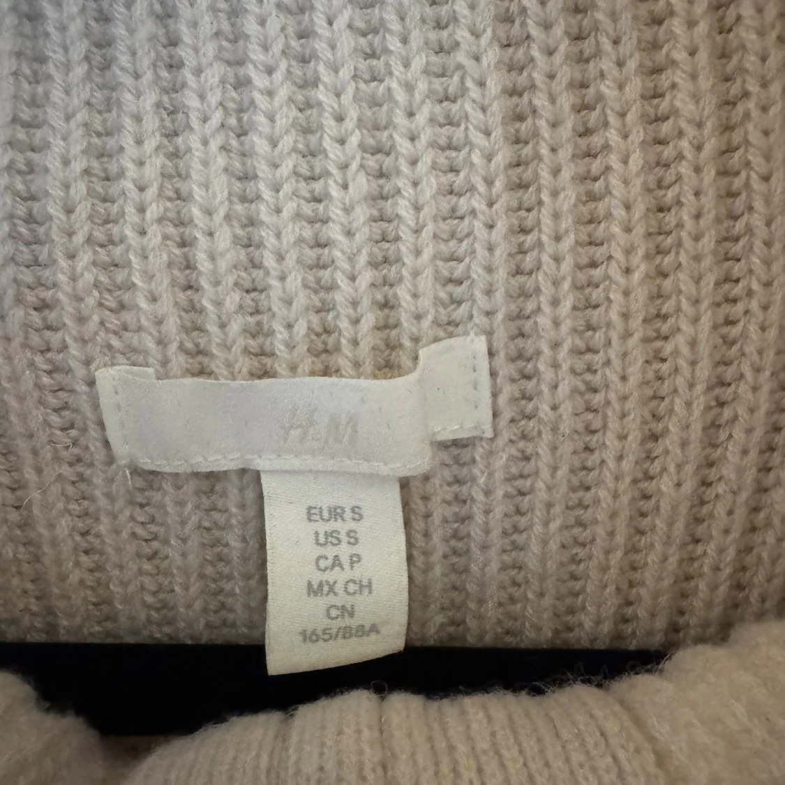 Ärmlös benvit ribbstickad half zip tröja - 4