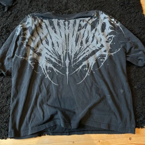 Svart oversized t-shirt YoungLA - Svart oversized t-shirt från YoungLA🖤