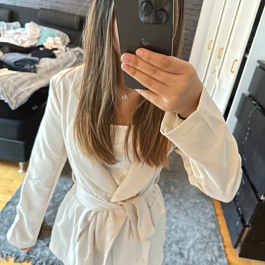 Beige kavaj med bälte - 1