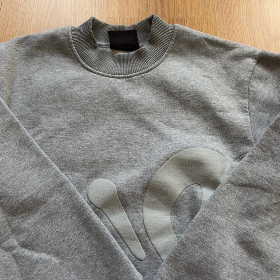 Syna  world sweatshirt  - 1