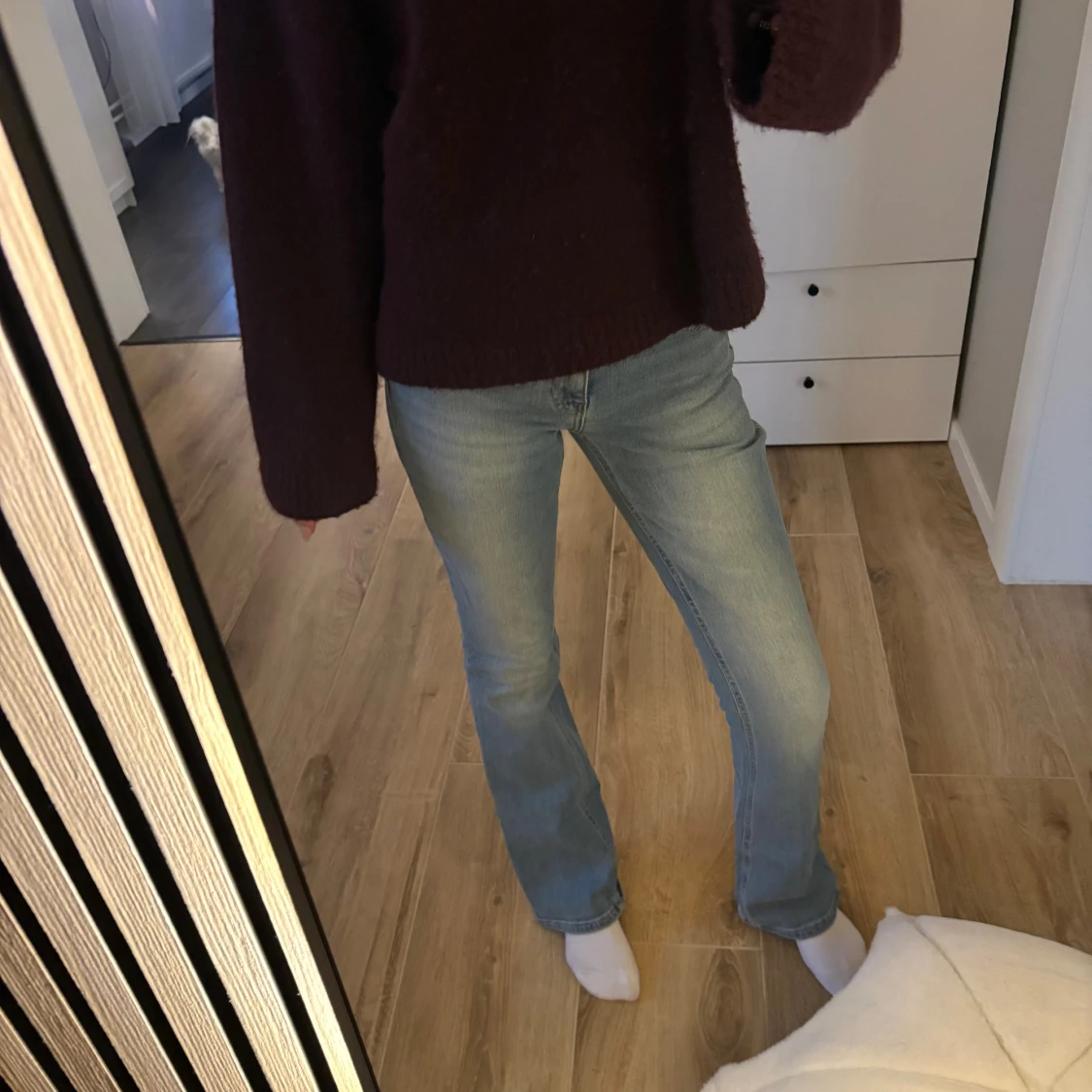 Bootcut jeans i ljusblå denim från 157