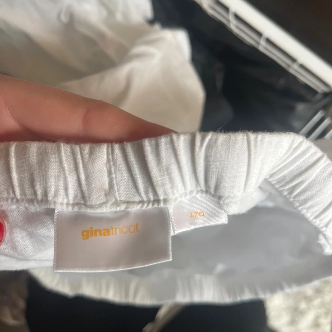 Vita linnebyxor från Gina Tricot - 3