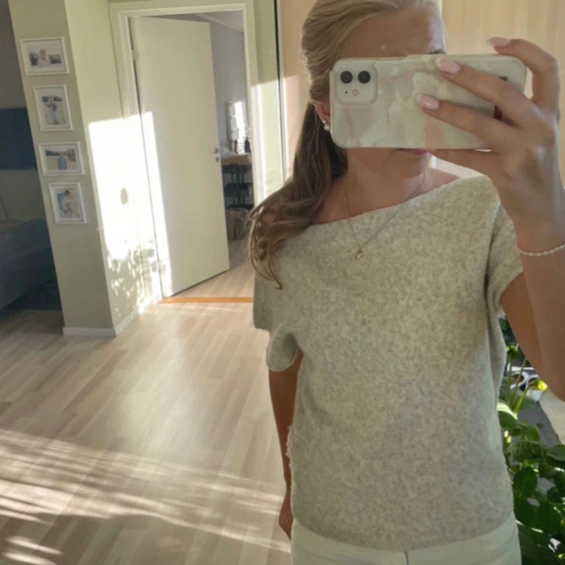 stickad kortärmad tröja - 1