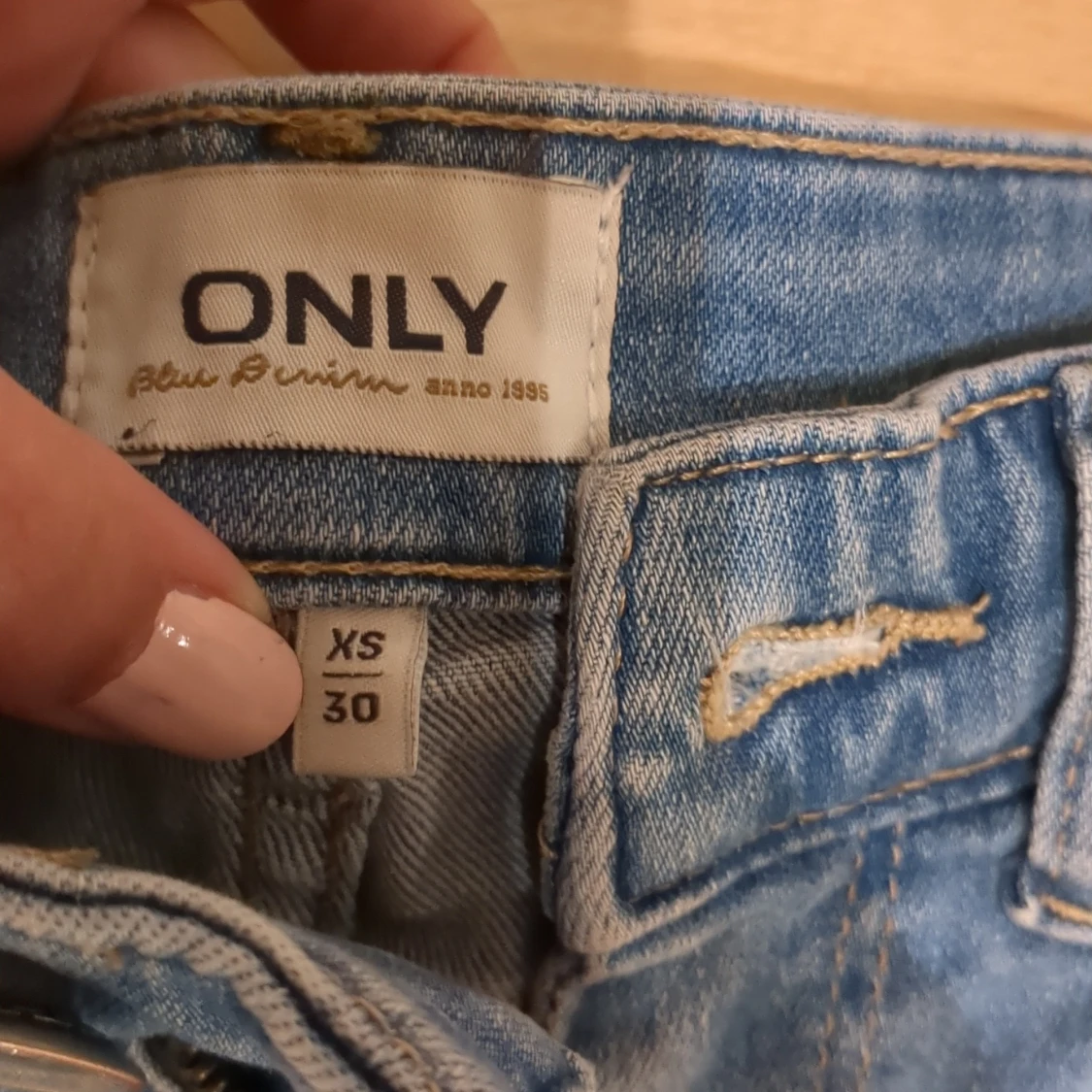 Bootcut jeans i ljusblå denim från ONLY - 1