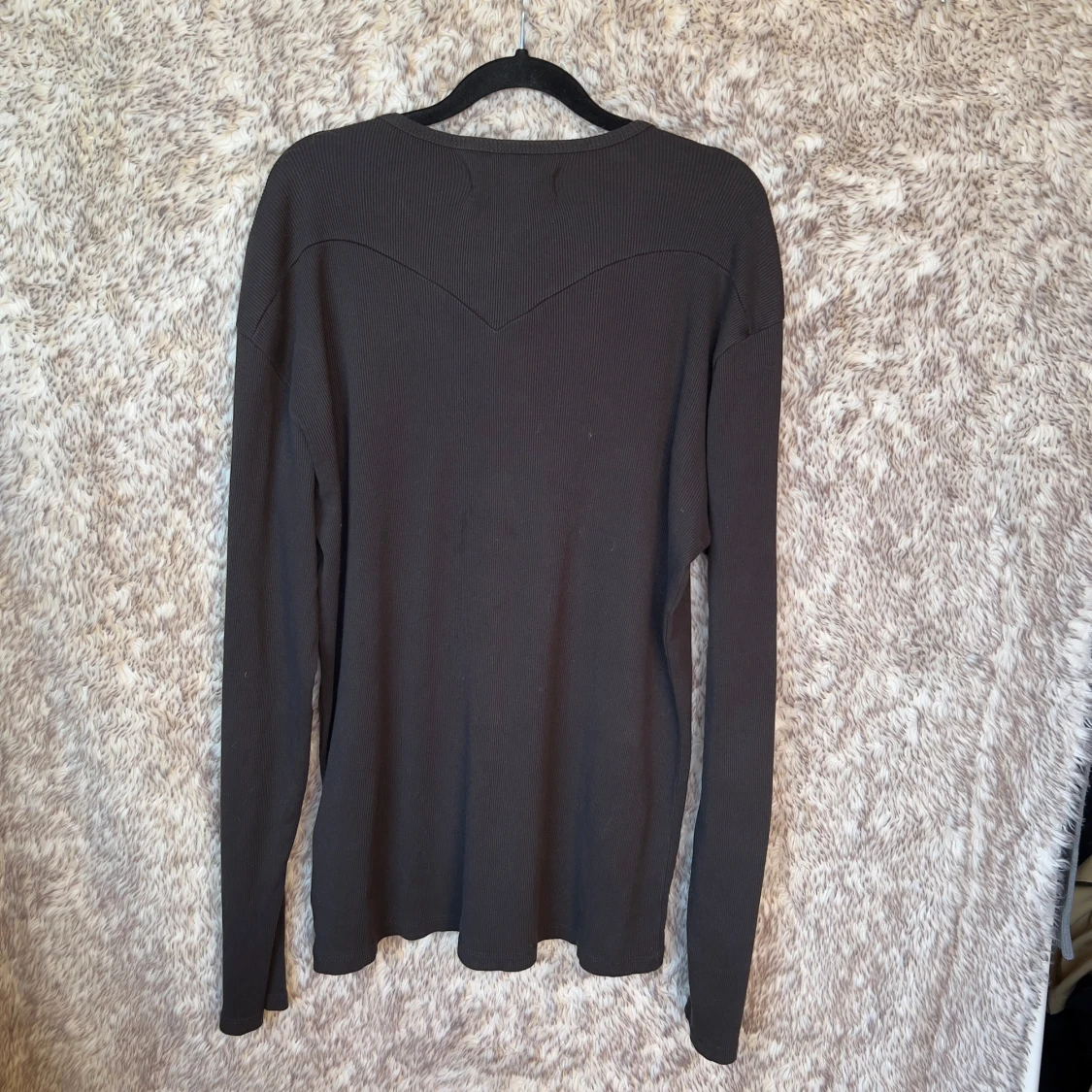 Svart långärmad tröja från Levi's - 4