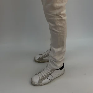 Philips modell skor  - Philips modell skor med ett skjuts ba skick och är knappt använda 