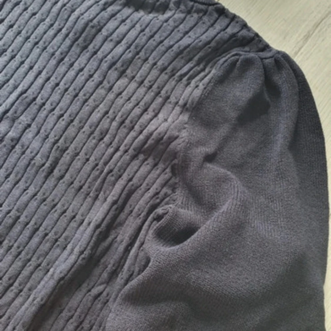 Mörkblå stickad topp från Soaked - 2