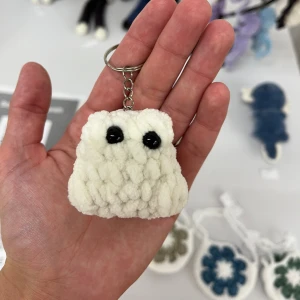 Nyckelring  - Virkad av mig 