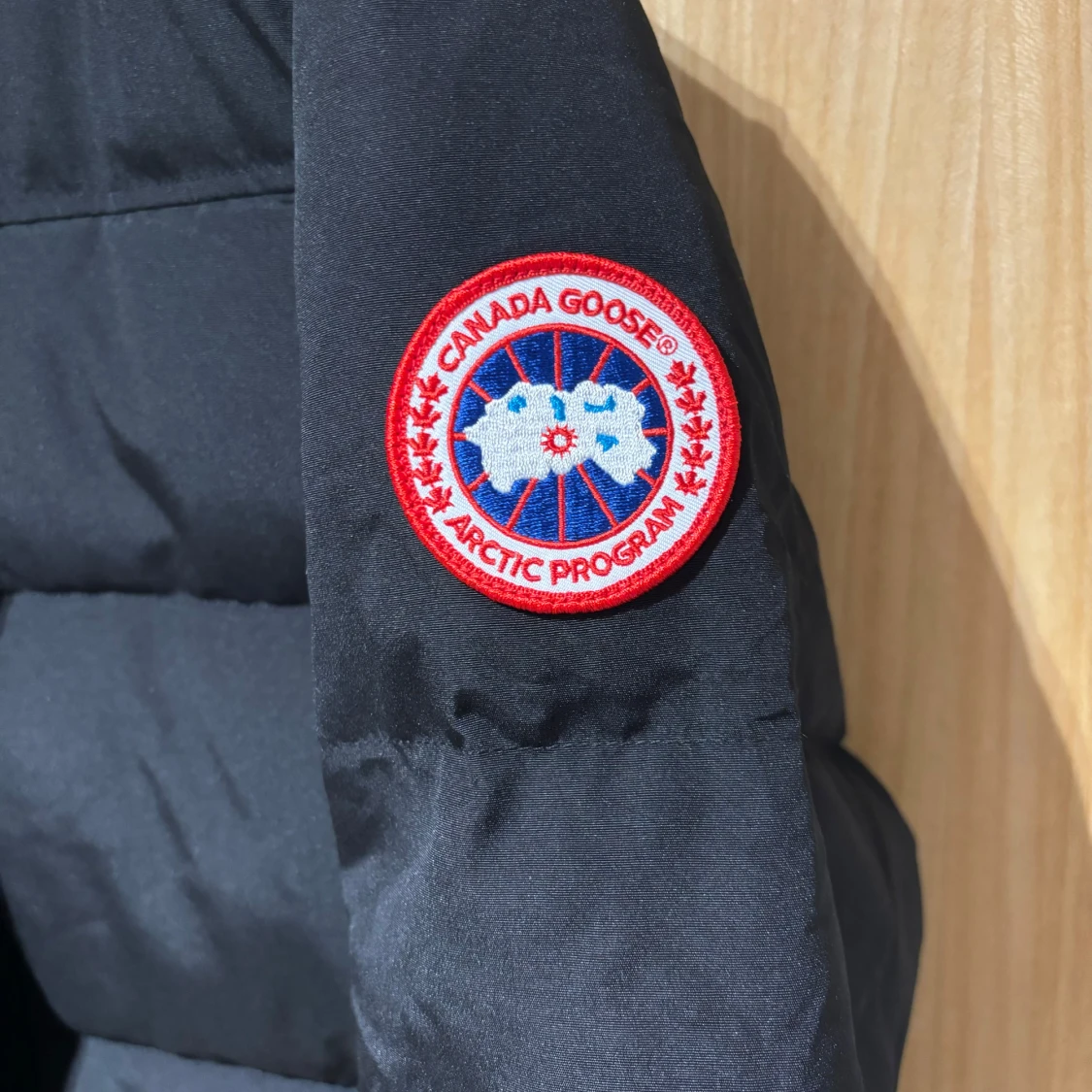 Svart dunjacka Canada Goose - MacMillan  - 1
