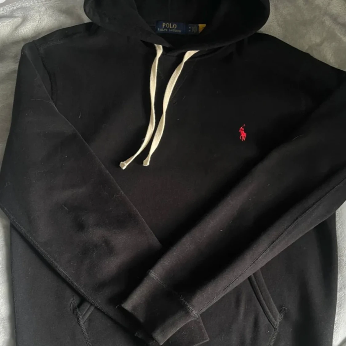 Svart hoodie från Polo Ralph Lauren - 1