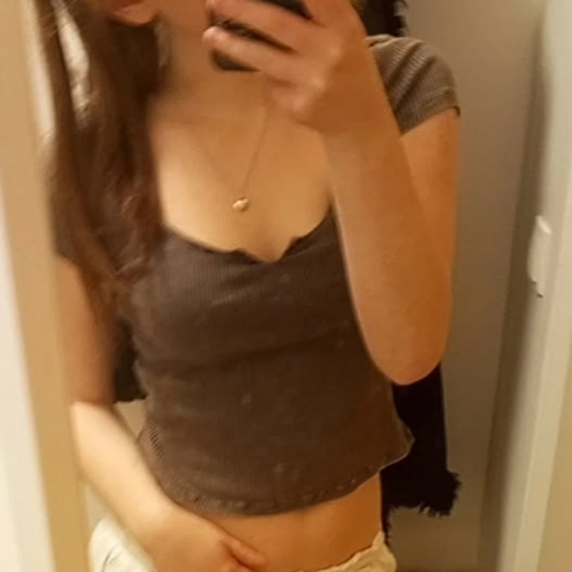 Brun ribbad croppad topp