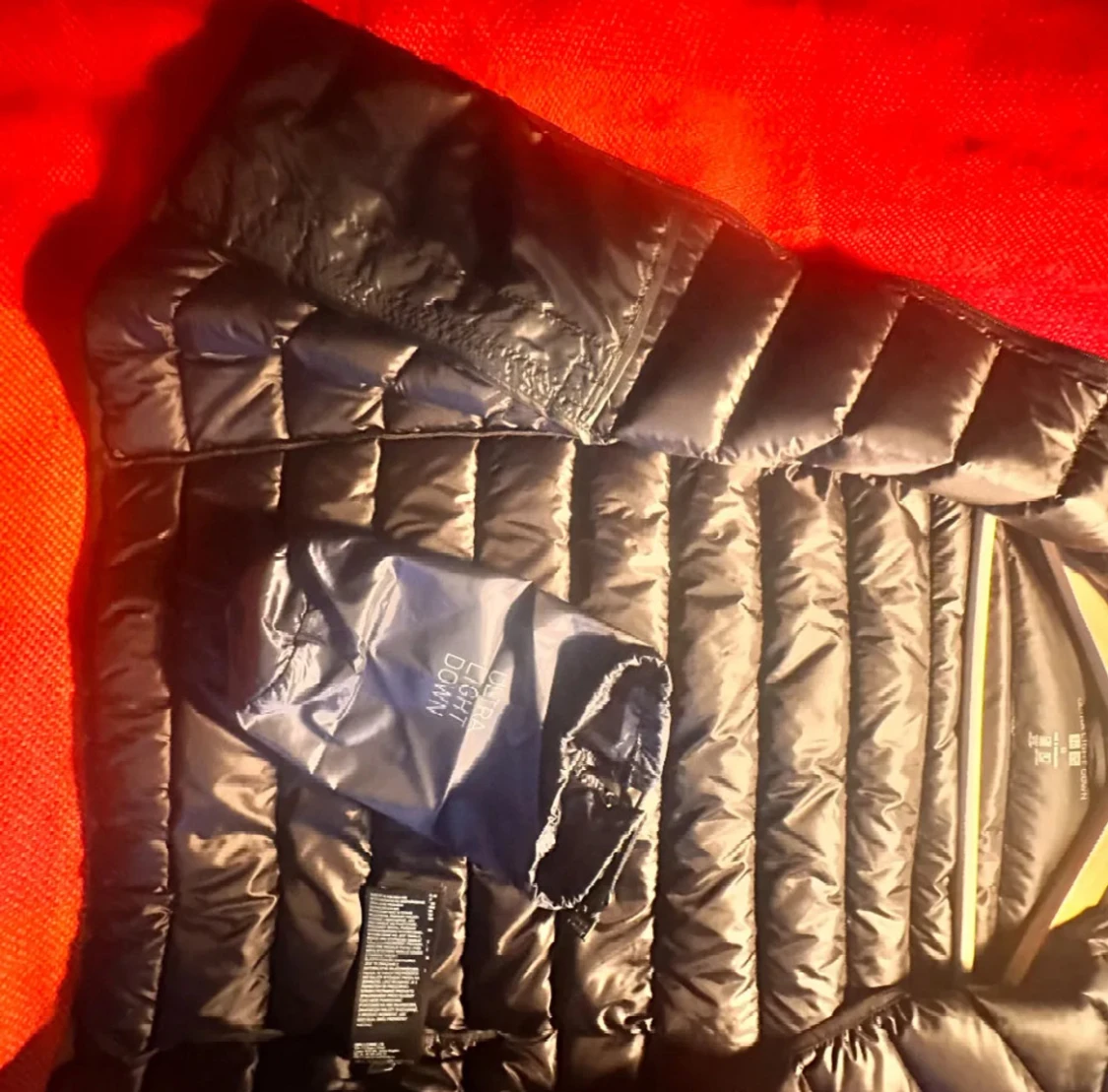 Svart dunväst från Uniqlo XS - 3