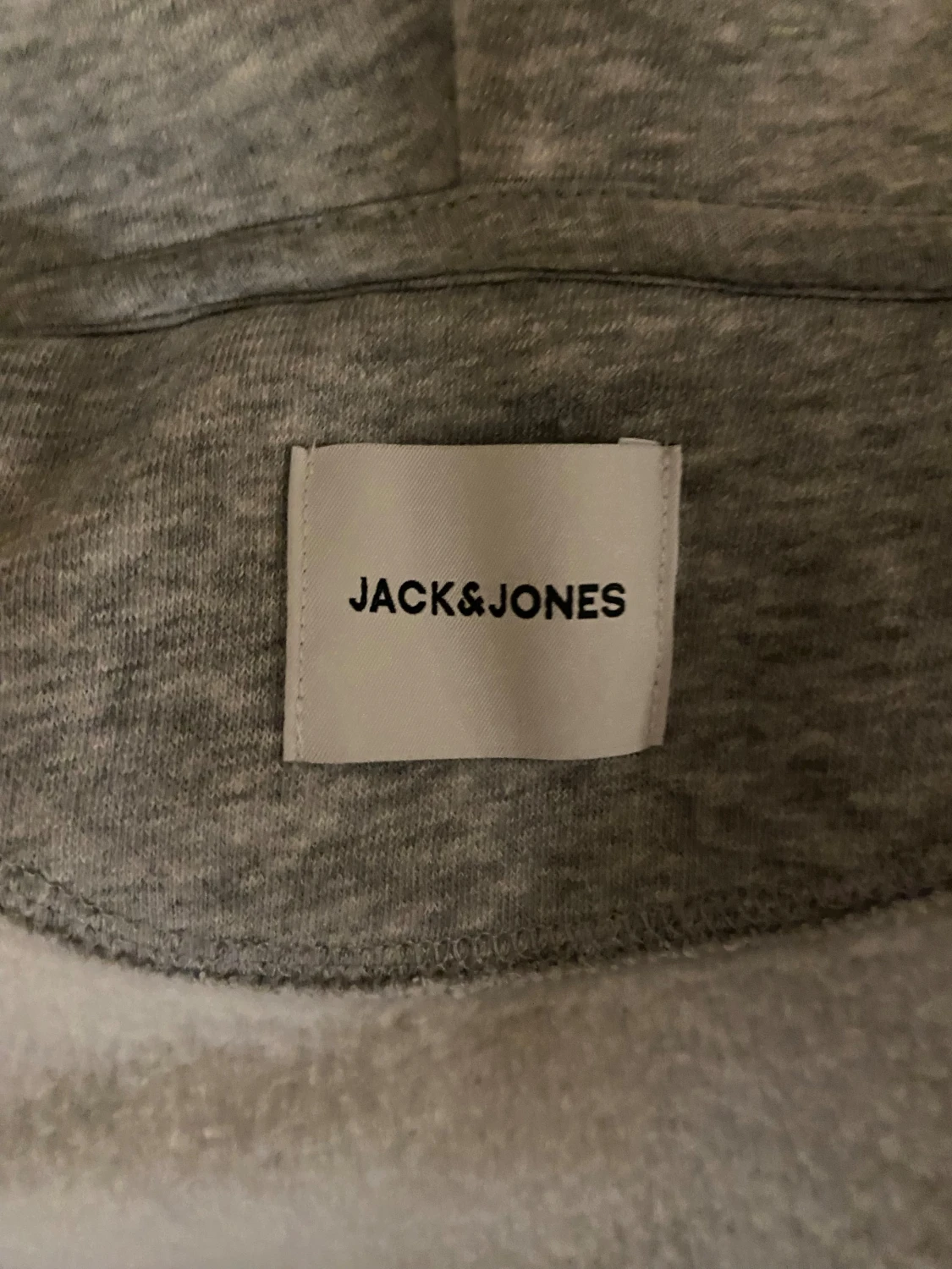 Grå hoodie med dragkedja och huva från Jack & Jones - 4