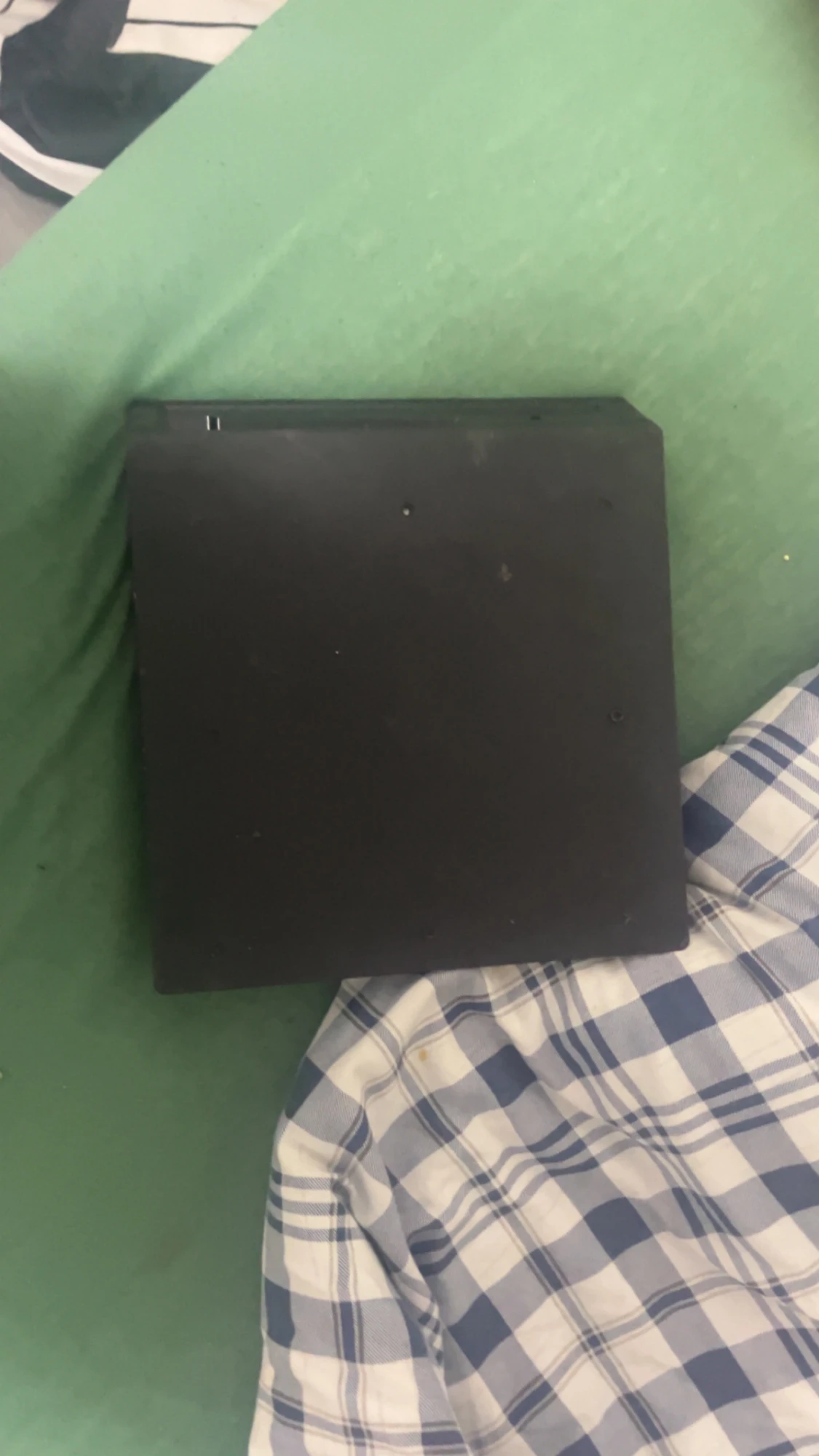 PlayStation 4 Pro - 5