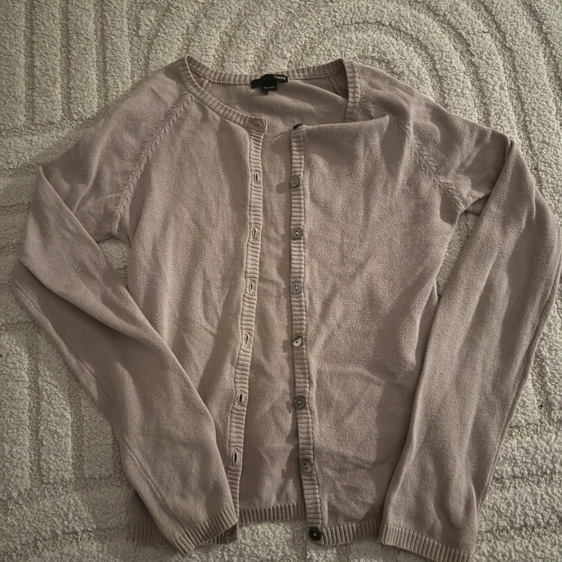 Beige kofta från H&M med knappar - 1