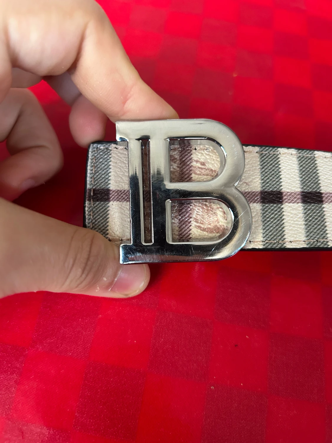 Rutig Burberry-inspirerad bälte med B-spänne - 2