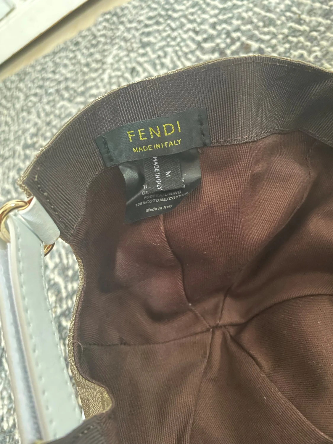Fendi keps med FF-logga i beige - 1