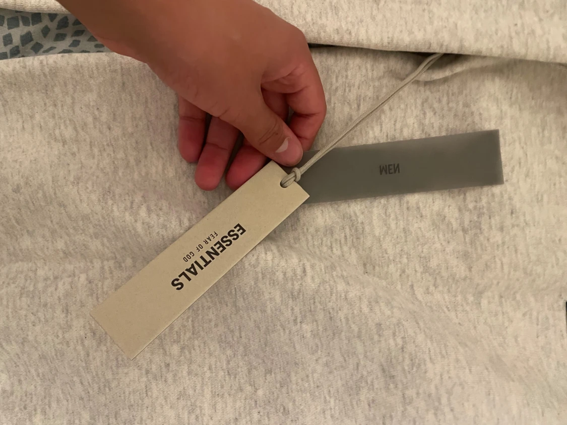 Grå Essentials Fear of God hoodie - 3